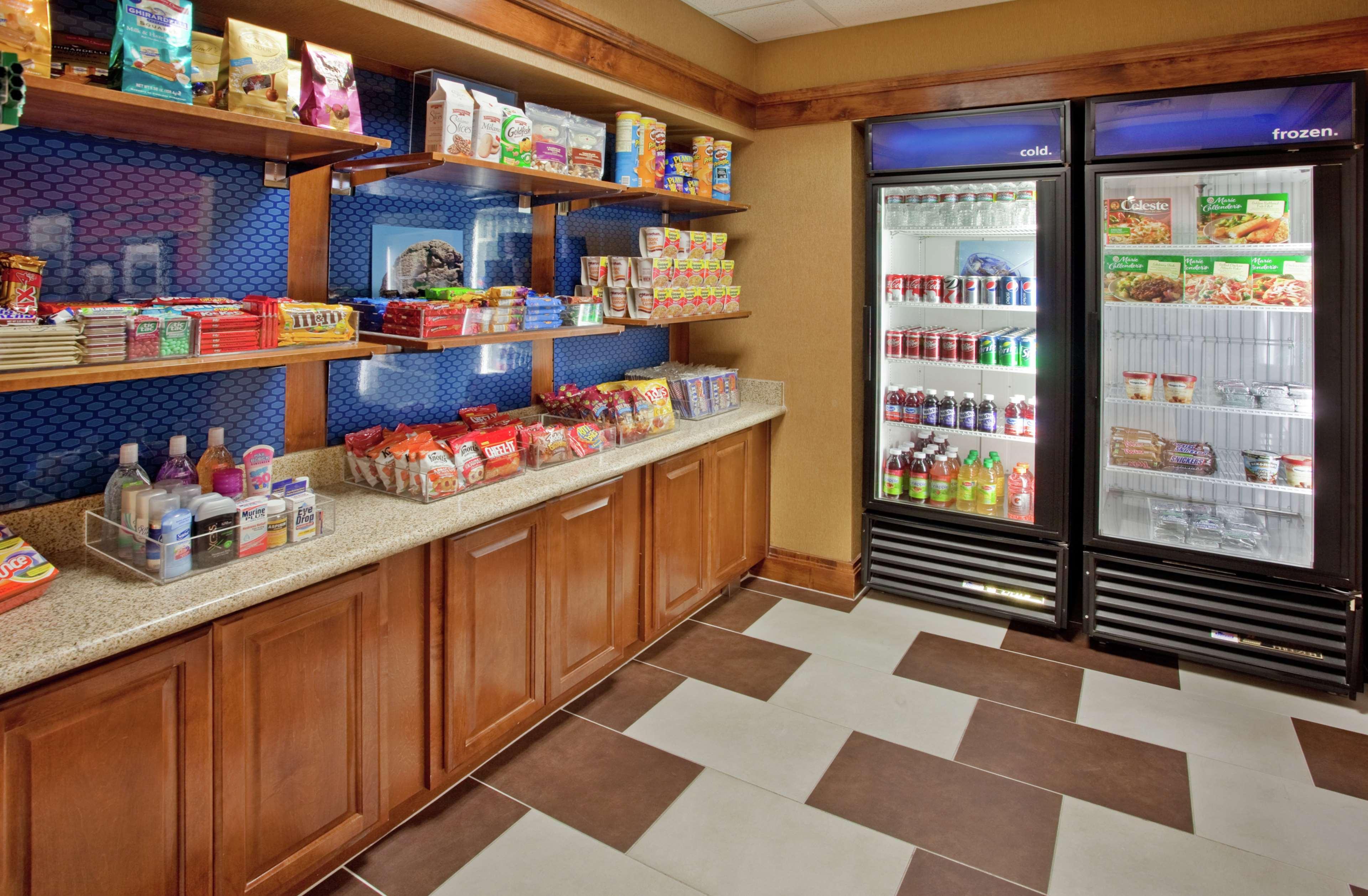 Hampton Inn & Suites By Hilton Hemet Menifee Murrieta Екстериор снимка