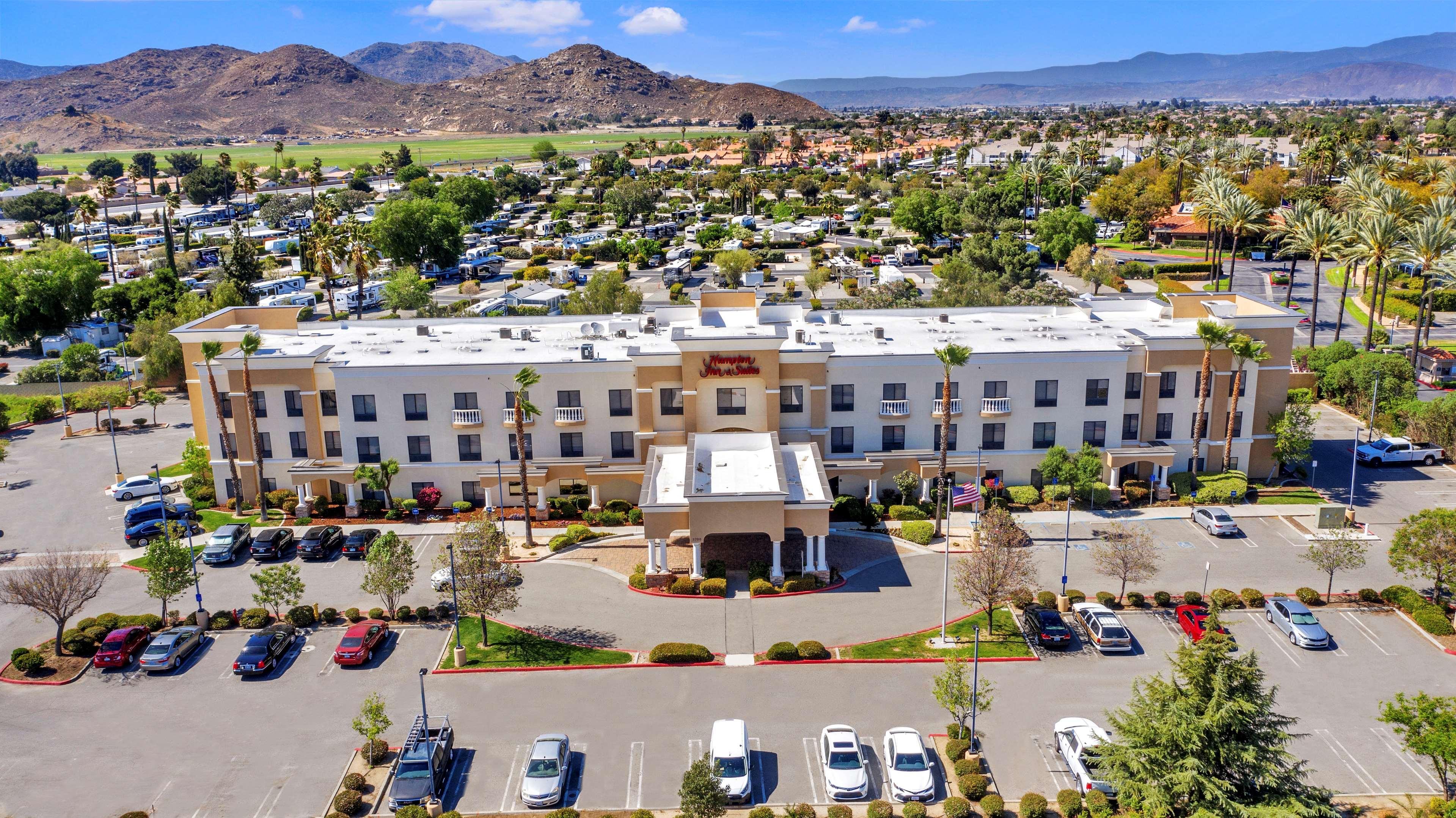 Hampton Inn & Suites By Hilton Hemet Menifee Murrieta Екстериор снимка
