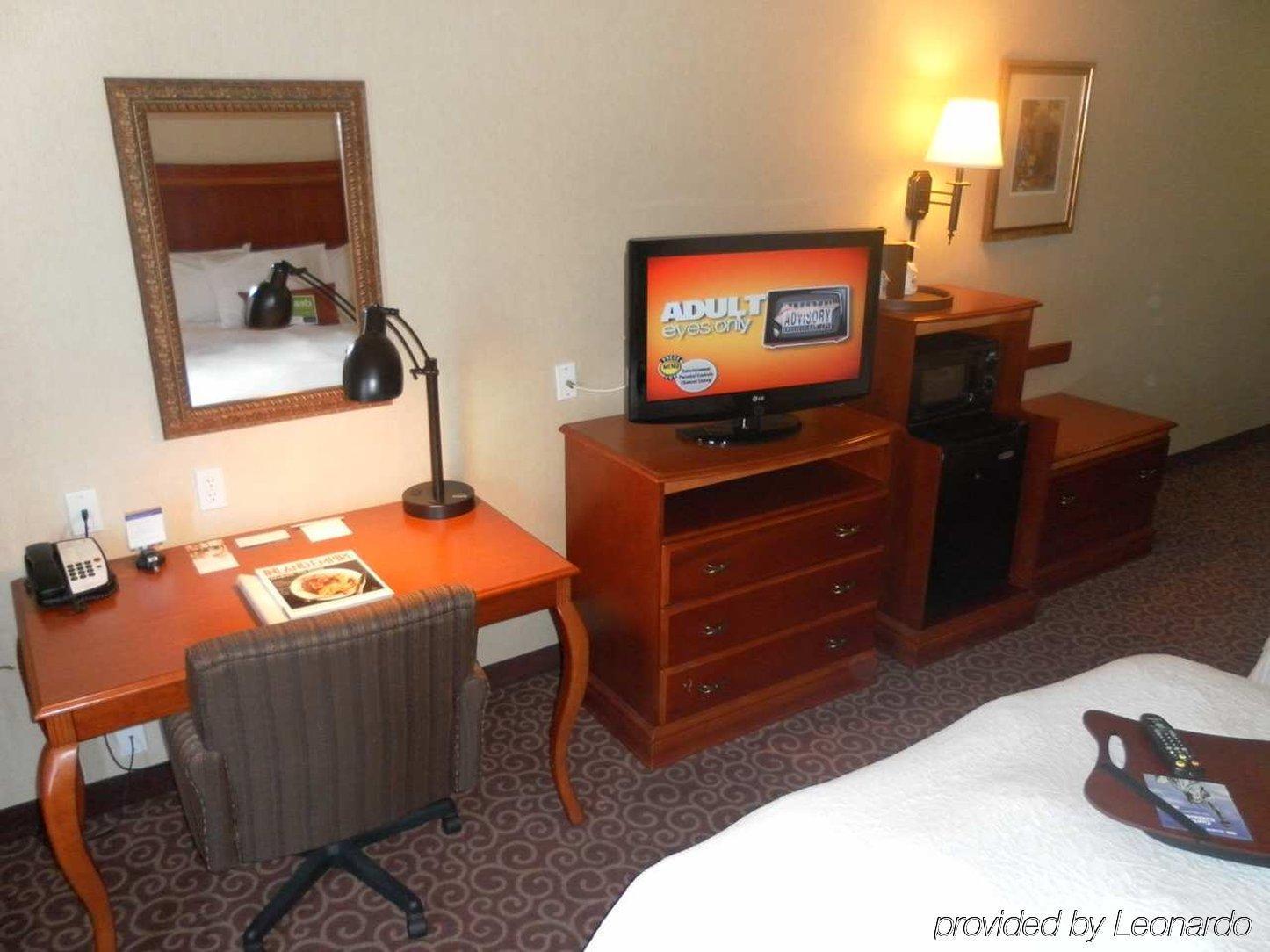 Hampton Inn & Suites By Hilton Hemet Menifee Murrieta Стая снимка