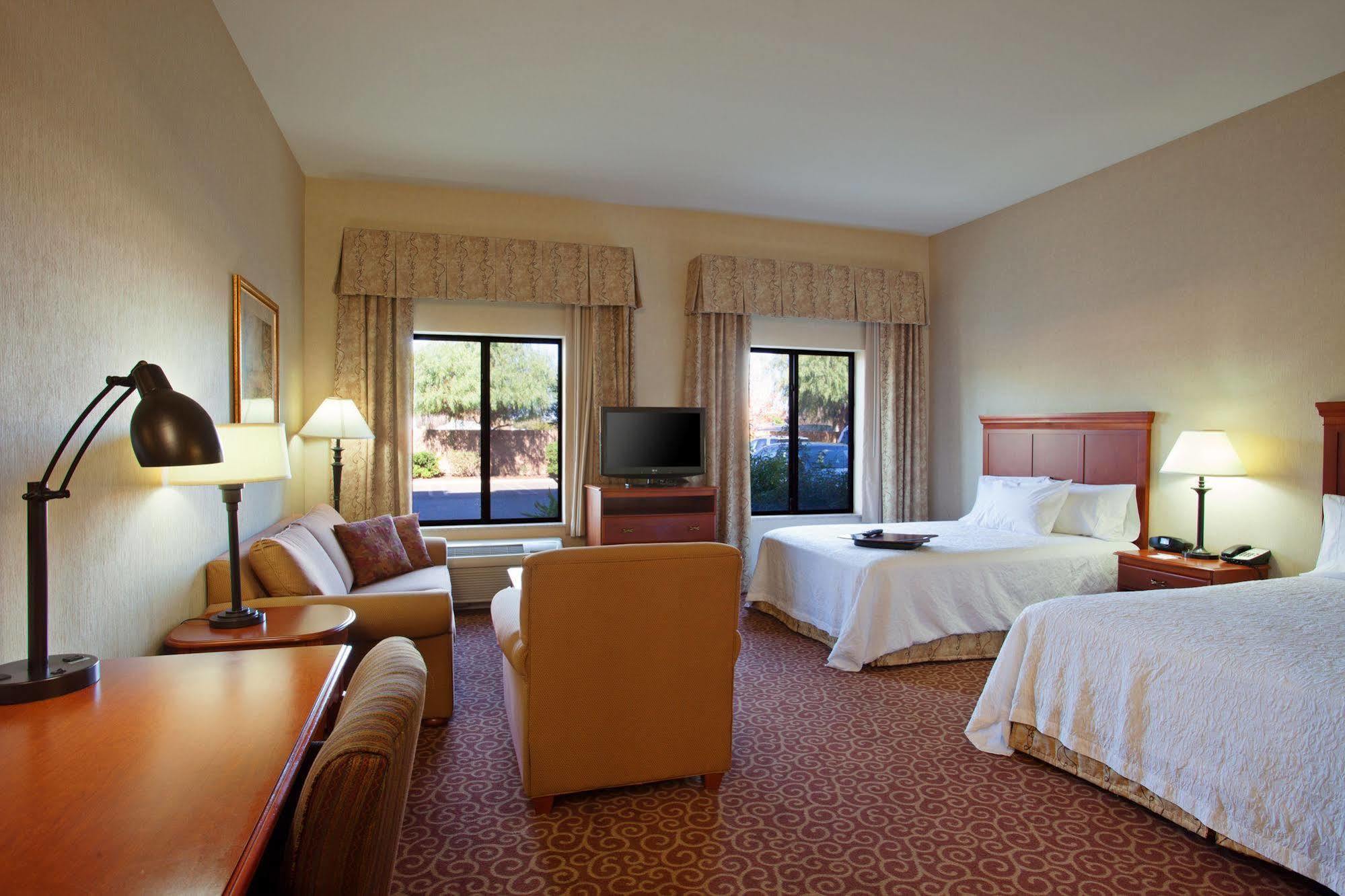 Hampton Inn & Suites By Hilton Hemet Menifee Murrieta Екстериор снимка
